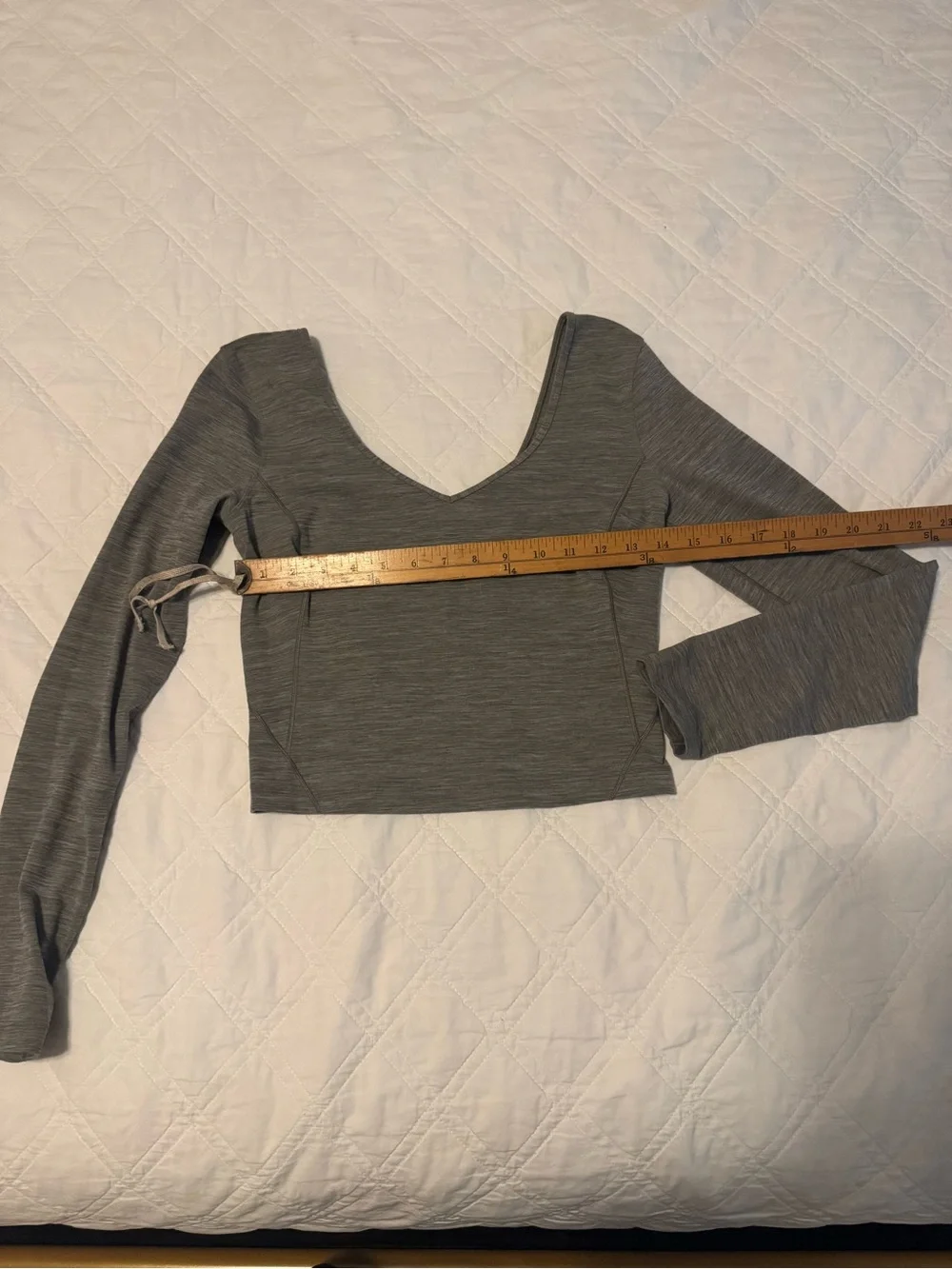 lululemon athletica heathered taupe Scoop-Neck Long Sleeve Align (size 6/8?)